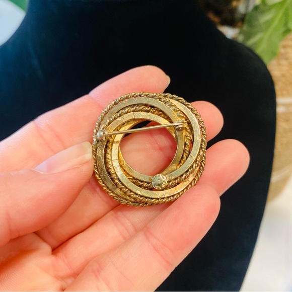 Vintage Estate Winard 12kt Gold Filled Circular Wreath Round Pin Brooch - Picture 3 of 4